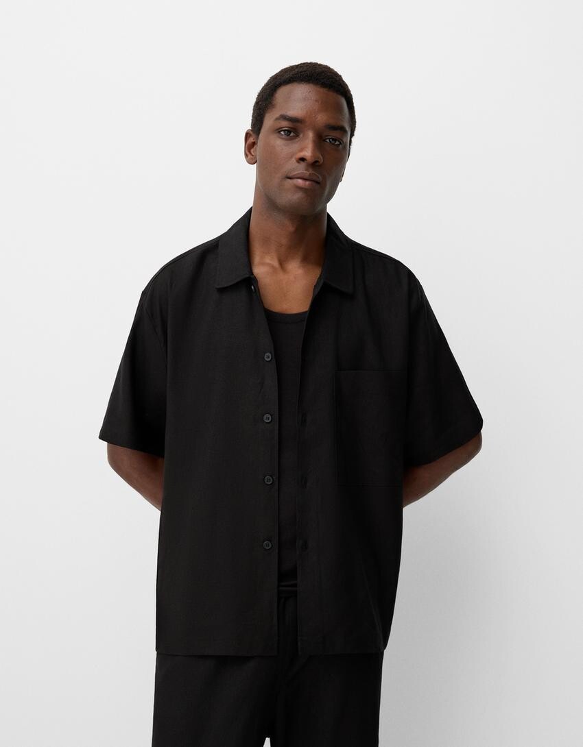 

Рубашка с коротким рукавом из льняной смеси Bershka, черный