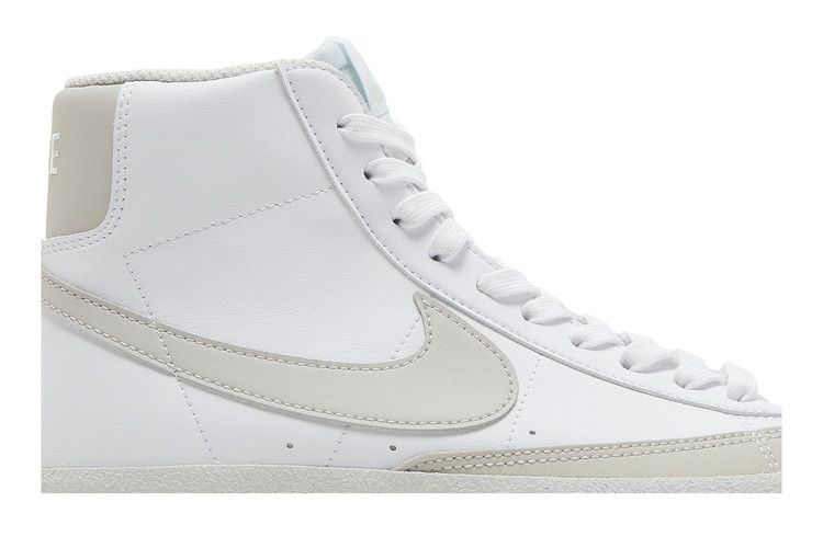 Кроссовки Nike Blazer Mid '77 SE GS 'White Light Bone', белый — фото 3