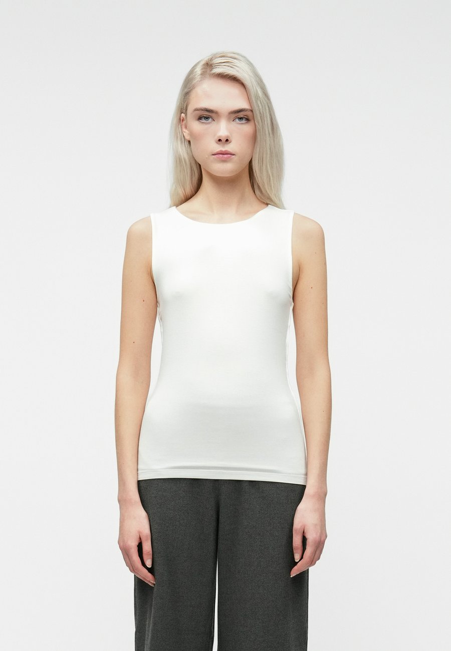 

Топ Selected Femme SLFMANJA REVERSIBLE, Snow White/White