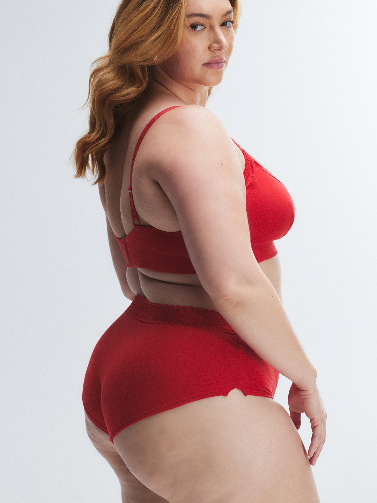 

Короткие трусики Savage X Fenty Cotton Essentials Lace-Trim, цвет Timeless Red