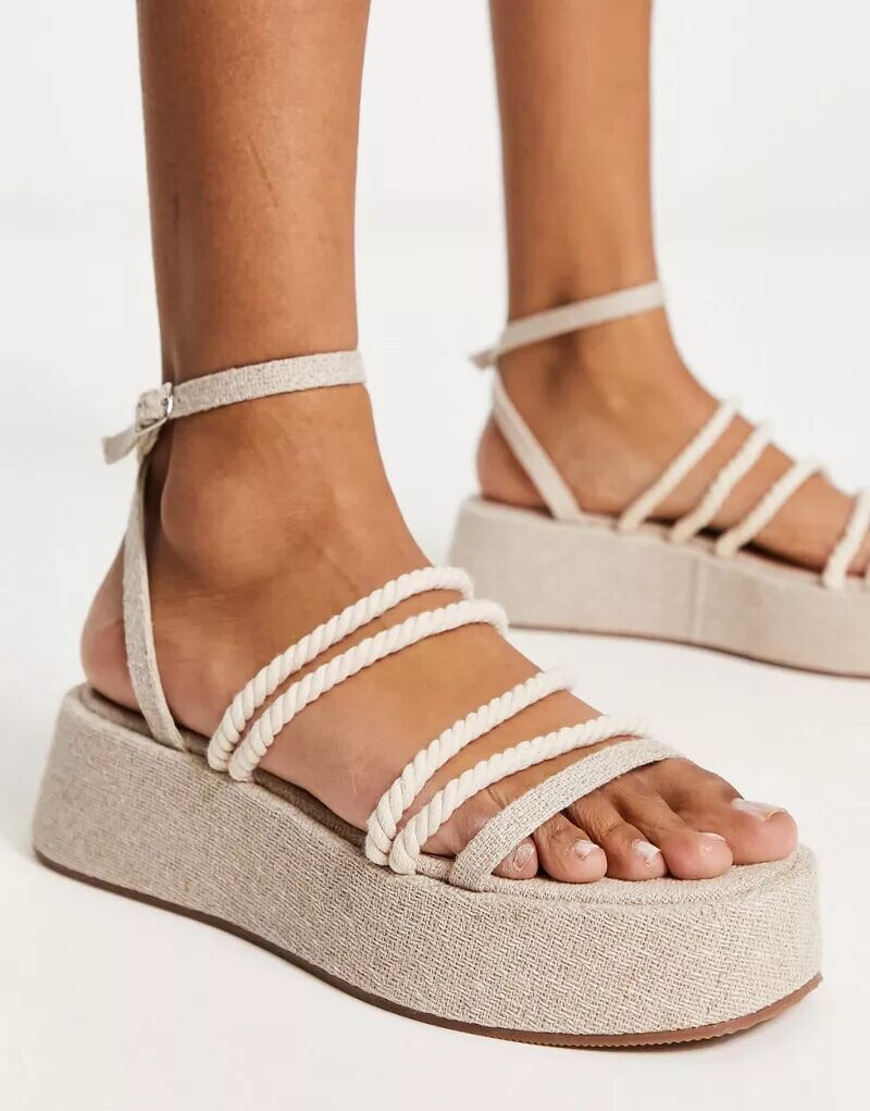

Сандалии на плоской платформе ASOS Tabi натурального цвета с веревочной отделкой