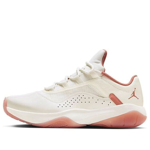 

Кроссовки (WMNS) Air Jordan 11 CMFT Low 'Sail Sky J Orange', цвет sail/sky j orange