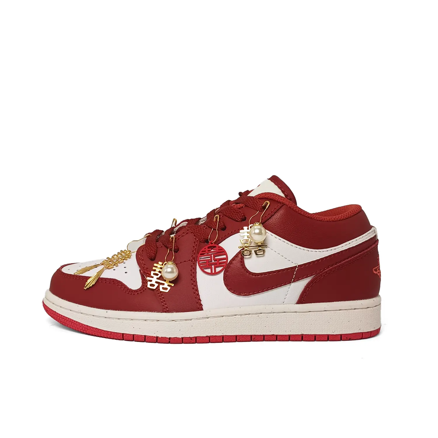 

Кроссовки Air Jordan 1 Kids' Basketball Shoes Grade School, красный