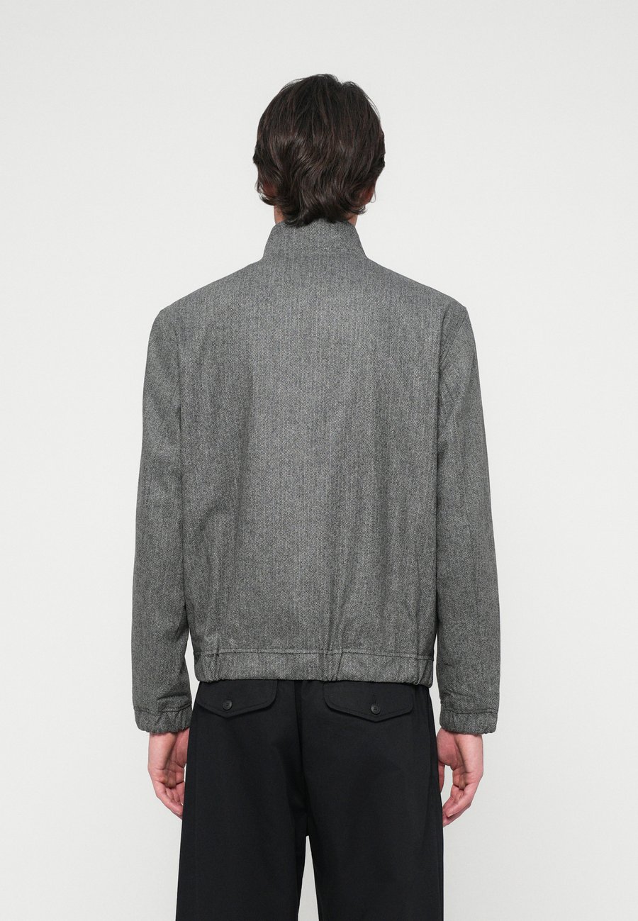 Куртка Lacoste Light jacket, Stone Chine/Grey — фото 3