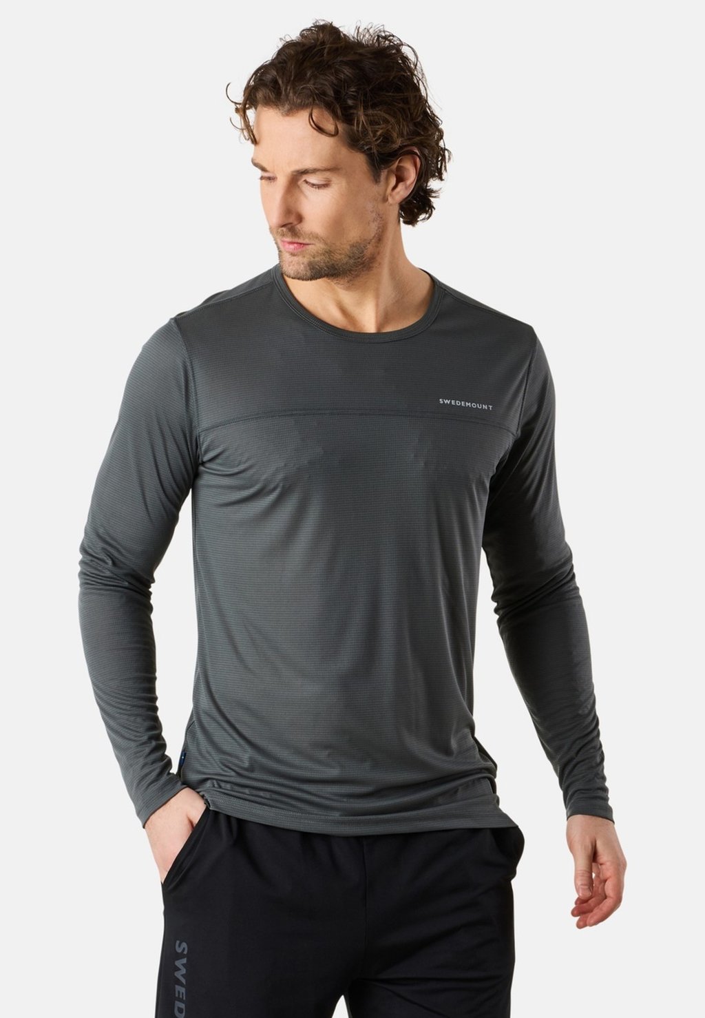 

Футболка с длинным рукавом ULTRA LIGHT LS TEE II Swedemount, зеленый