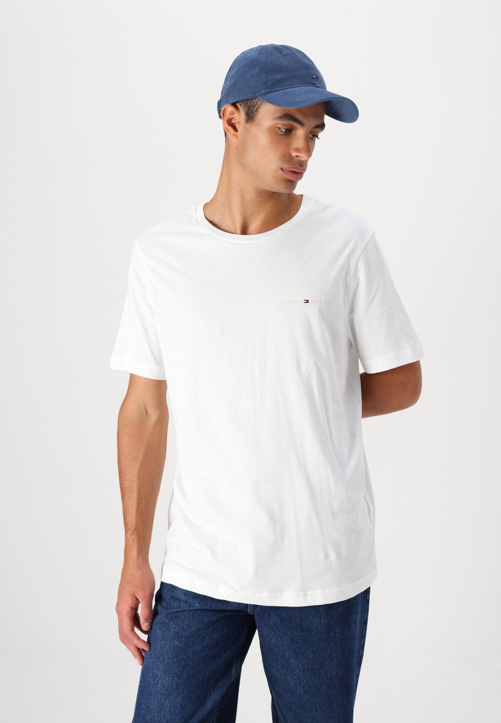 

Базовая футболка TONAL TEE Tommy Hilfiger, белый