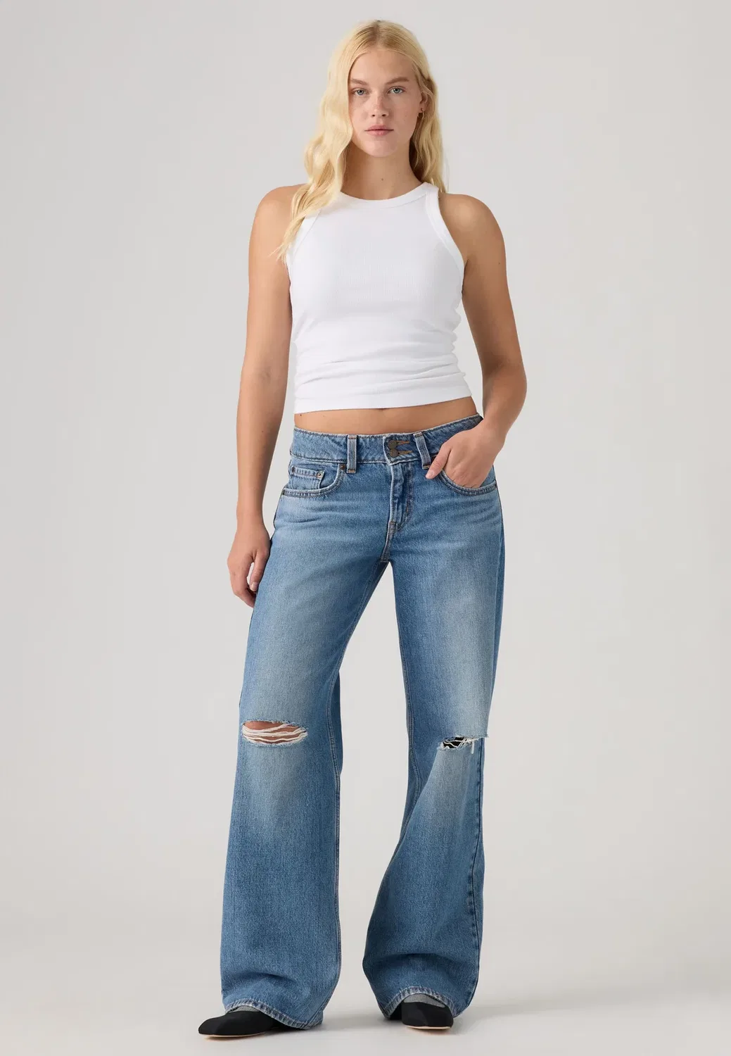 Супернизкие свободные - свободные джинсы Levi'S, Available Track — фото 4