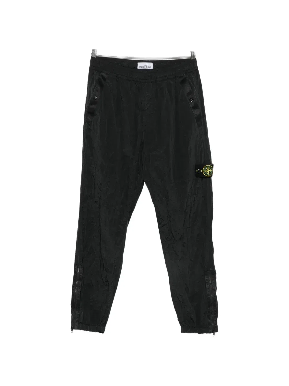 Спортивные брюки со складками и нашивкой-логотипом Stone Island, черный