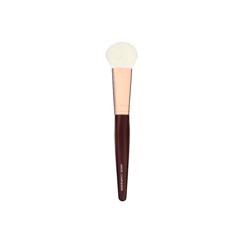 Женская кисть для румян Nude Soft Makeup Blush Brush Charlotte Tilbury, Nude