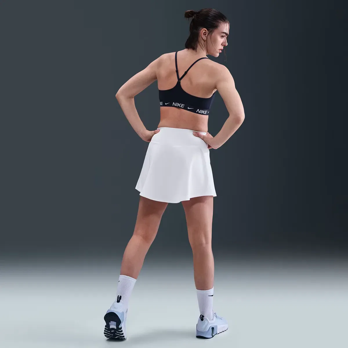 Женский спортивный бюстгальтер с низкой поддержкой Nike Indy Light Support Women's Padded Adjustable Sports Bra Nike, Azul — фото 2
