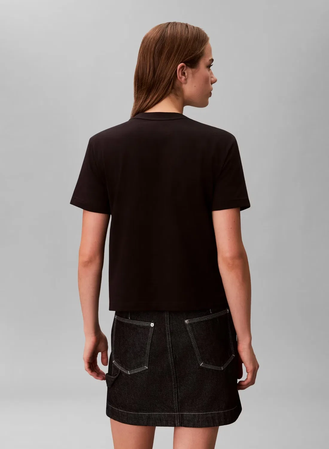 Футболка классическая с логотипом Calvin Klein, черный — фото 2