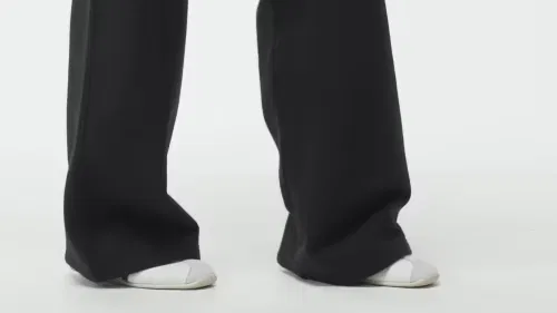 Женские брюки широкого кроя из мягкого флиса Essentials Wide Leg Pant Fleece Adidas Originals, черный — фото 2