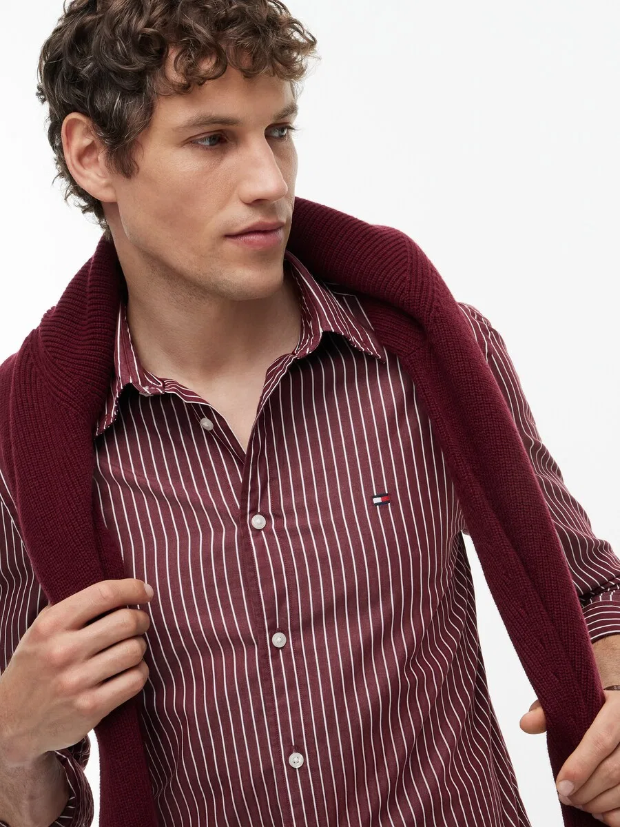Рубашка на пуговицах TOMMY HILFIGER Regular fit Button Up Shirt 'Flex' цвета карминно-красный — фото 3