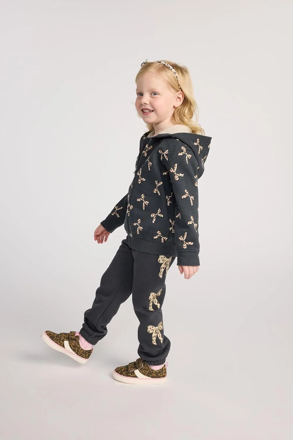 Детские кеды для девочек Casual Low Top Sneaker The Children's Place, Leopard — фото 3