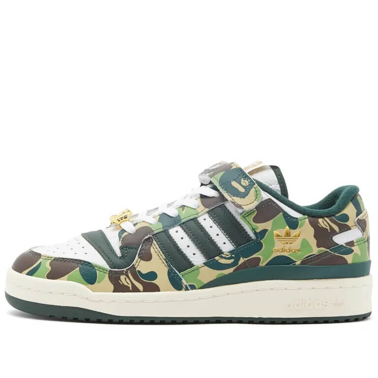 

Кроссовки Adidas x Bape Forum 84 Low, белый/зеленый