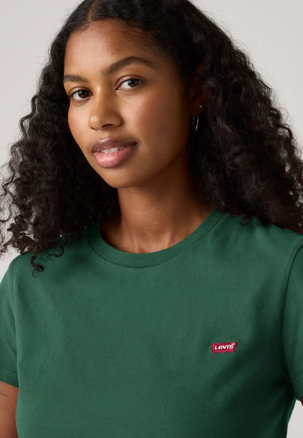 Идеальная футболка - базовая футболка Levi'S, Bistro Green — фото 4