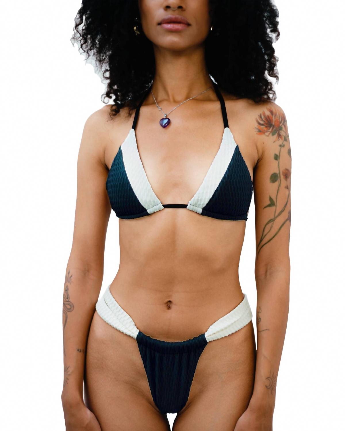 

Лунный лепесток V-образного выреза низ бикини Ночной цветок Элегантность в черном Gigizara