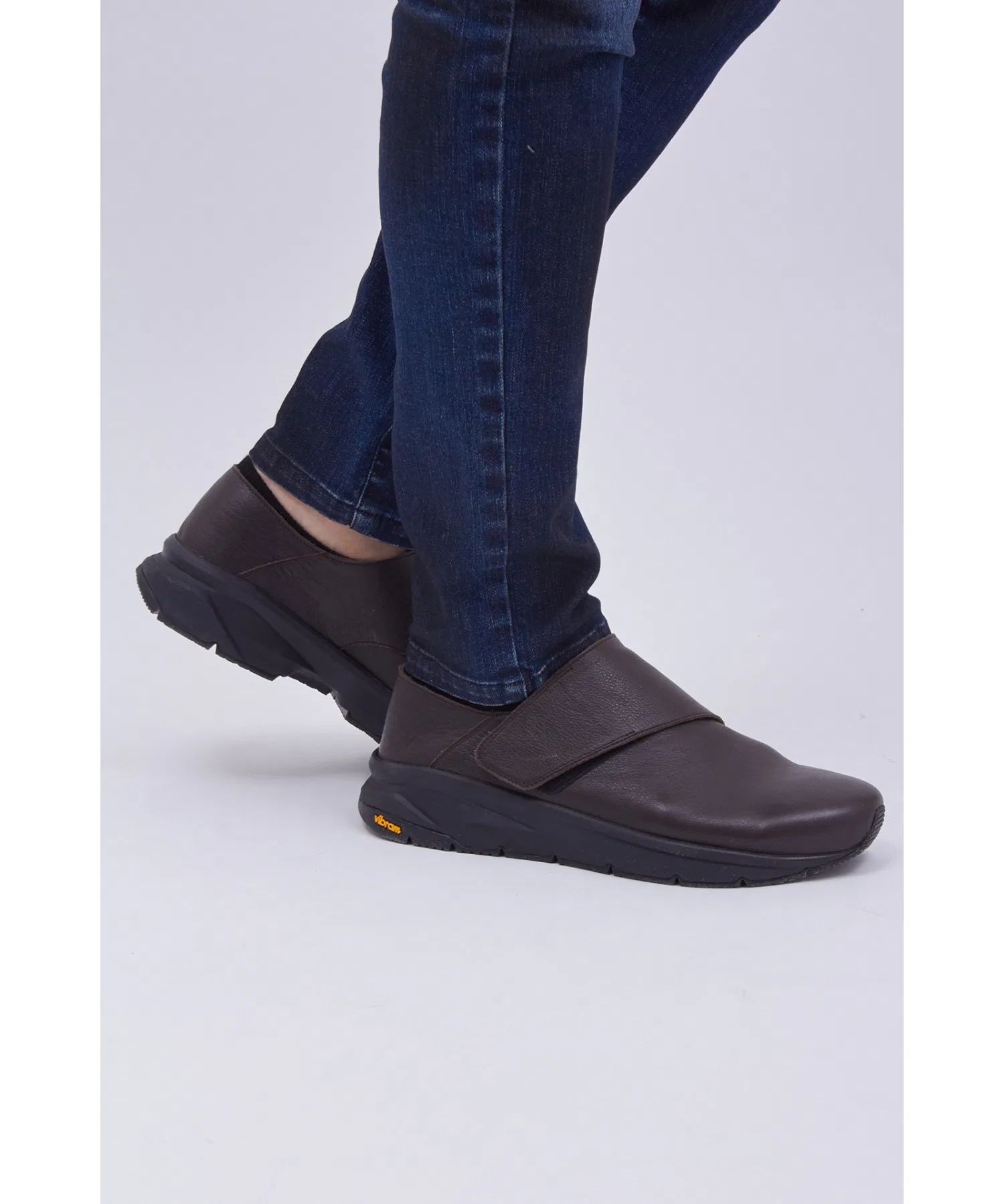 Мужские кожаные слипоны TORNADO MART Vibram коричневые
