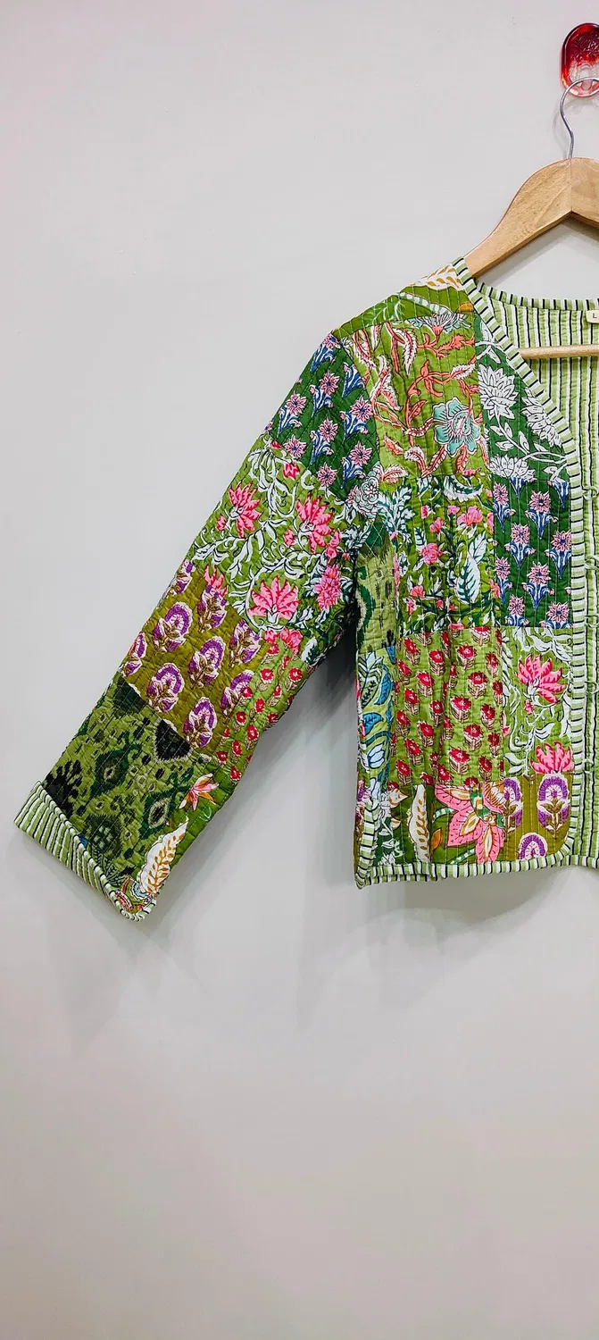 Женская куртка из хлопкового пэчворка ручной работы Kantha, Verde — фото 2