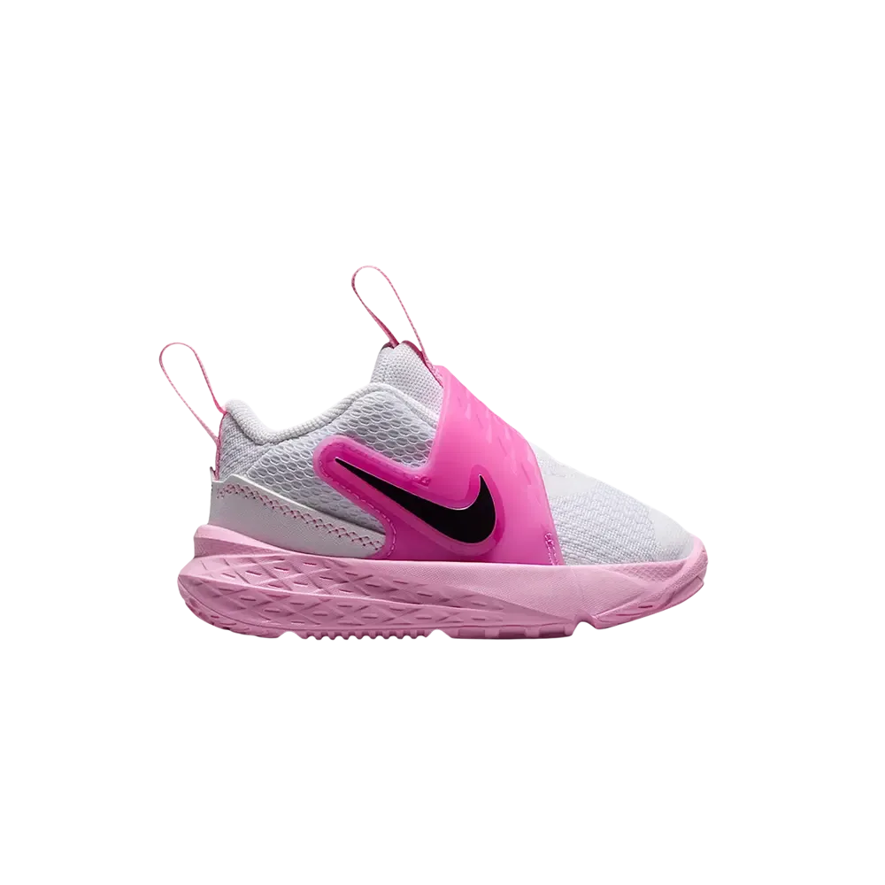 Кроссовки Nike Team Hustle D 12 TD, розовый