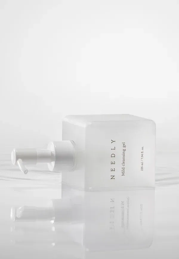 Очищающий гель для всех типов кожи Mild cleansing gel Needly 235 мл — фото 4