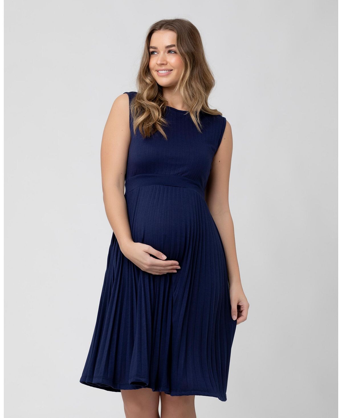

Женское платье со складками в виде ножей (чертеж) Ripe Maternity