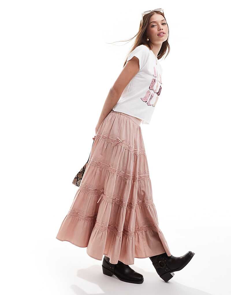 

Розовая юбка макси Prairie с ярусной лентой и вставкой Miss Selfridge