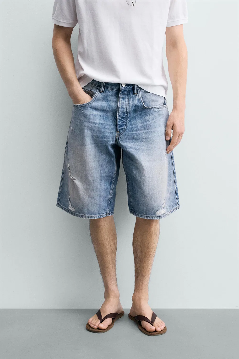 Рваные джинсы-бермуды свободного кроя ZARA, Mid-blue — фото 2