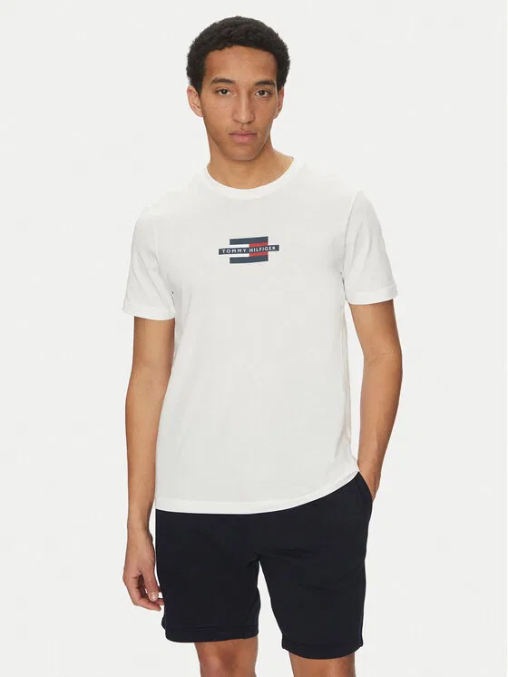 Футболка regular fit Flag Box Tommy Hilfiger, белый