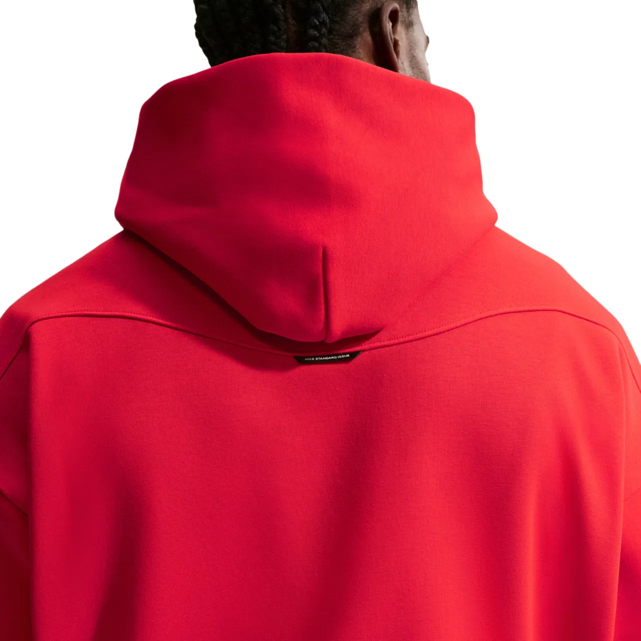 Мужское худи Standard Issue Brushed Pullover Nike, цвет Pale Ivory/University Red — фото 2