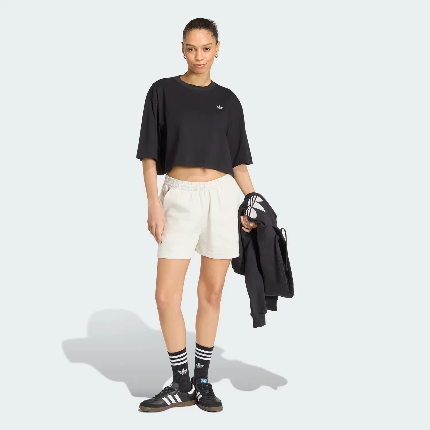 Женская укороченная футболка Essentials Crop Tee Adidas Originals, черный — фото 3