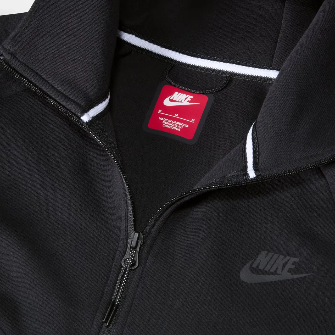 Куртка ветровка с капюшоном Tech Fleece Windrunner Nike, черный — фото 2
