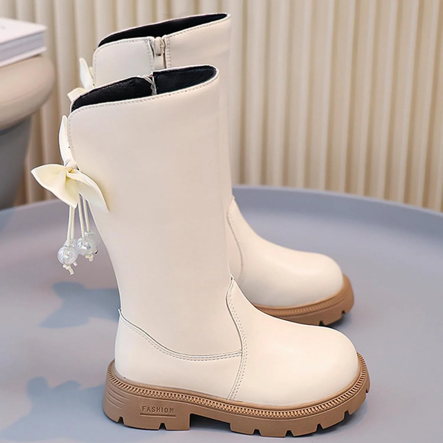 Детские сапоги для девочек с бантом сзади, модель Back Bow Charm, бренд, Beige — фото 2