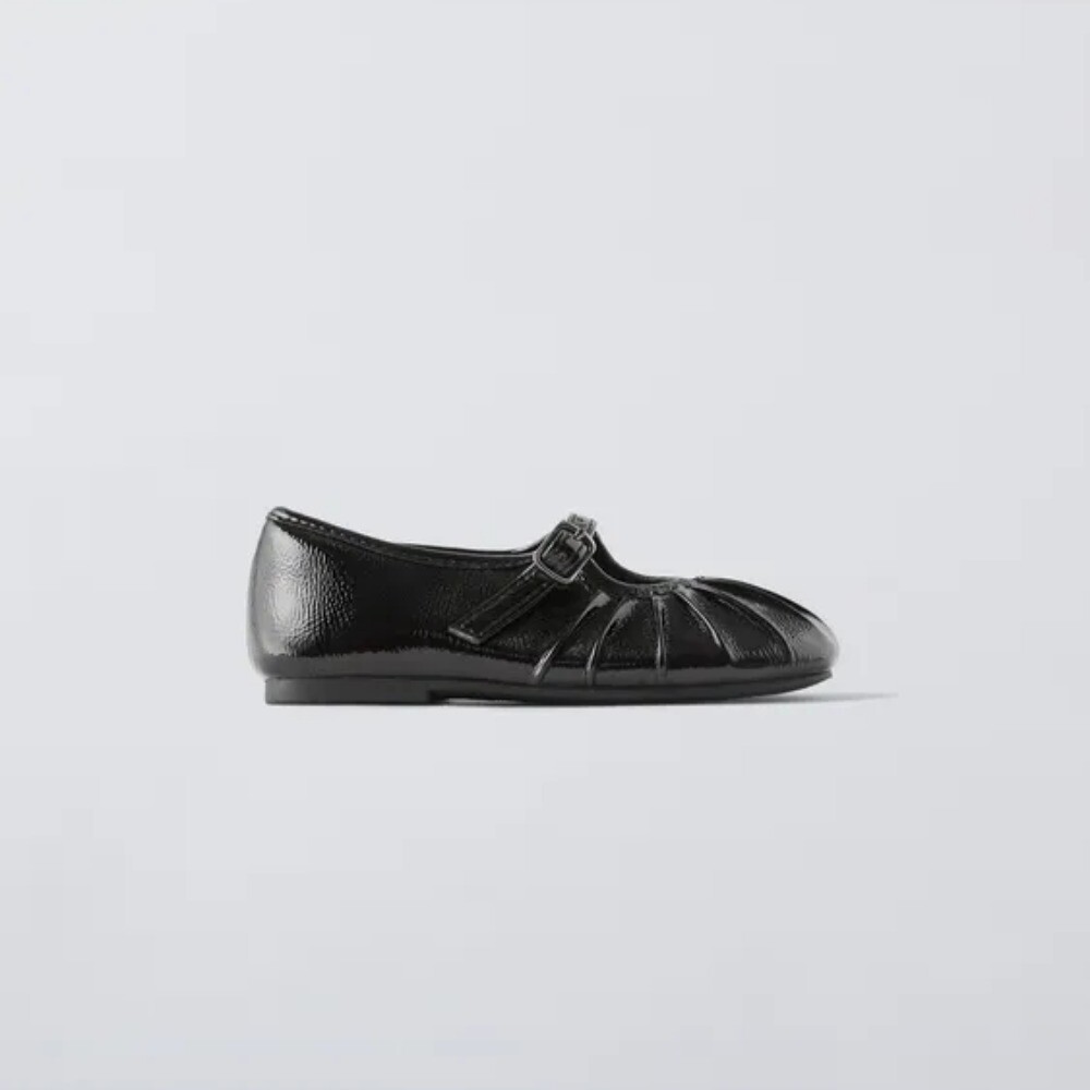 

Туфли Zara Faux Patent, черный