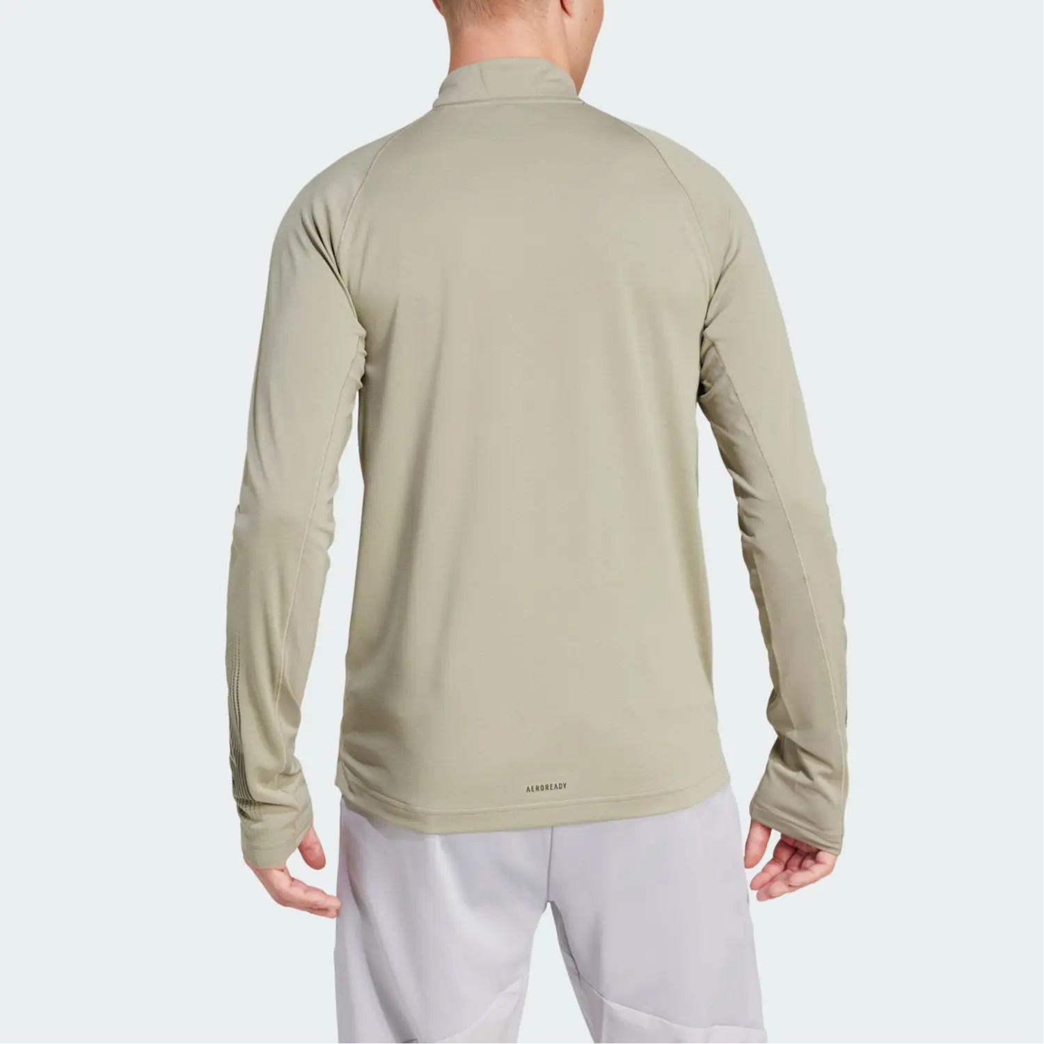 Футболка мужская Adidas Gym+AEROREADY BRANDLOVE с молнией на 1/4 оливкового цвета — фото 4