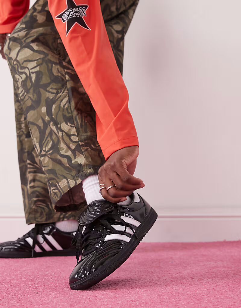 Кроссовки Adidas Originals Samba LT из лакированной кожи черного и белого цвета