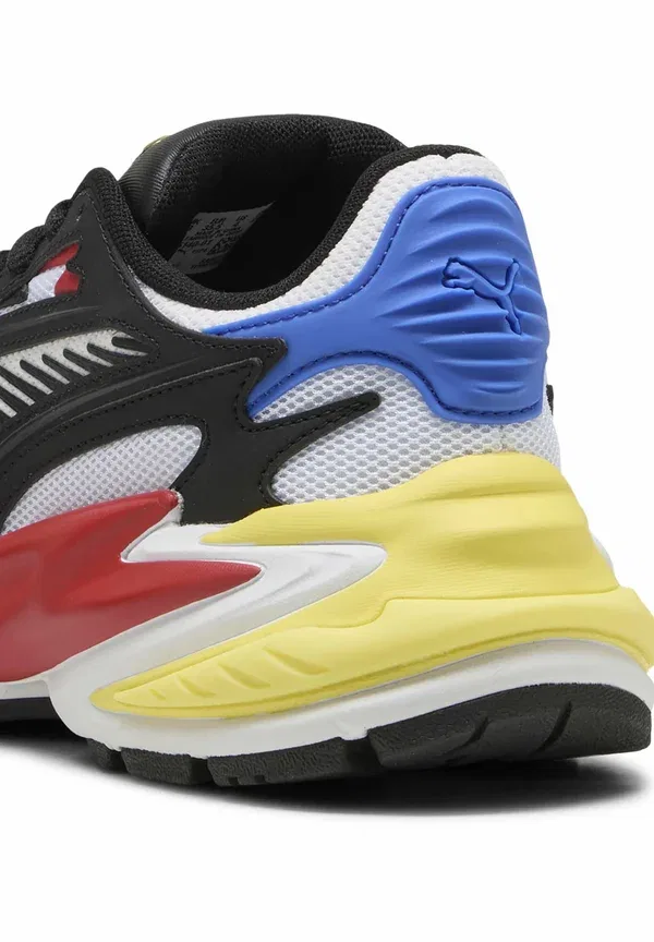 Кроссовки с защитой от холода Surge toys sneakers Puma white/black, белый/черный — фото 4