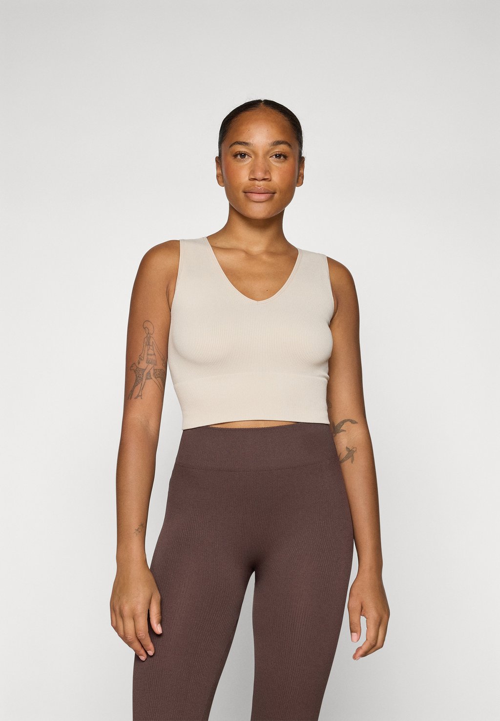 

Топ ONPJAIA LIFE CROP SEAM ONLY Play, кремовый