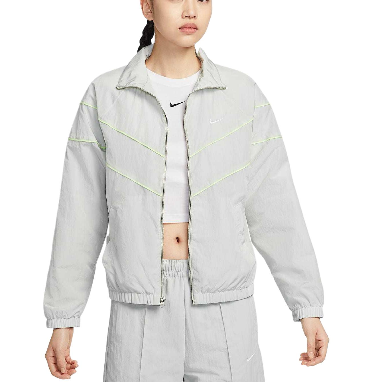 Nike Куртка женская светло-серебристая нежно-желто-зеленая белая, Light Silver/Mild Yellow-Green/White
