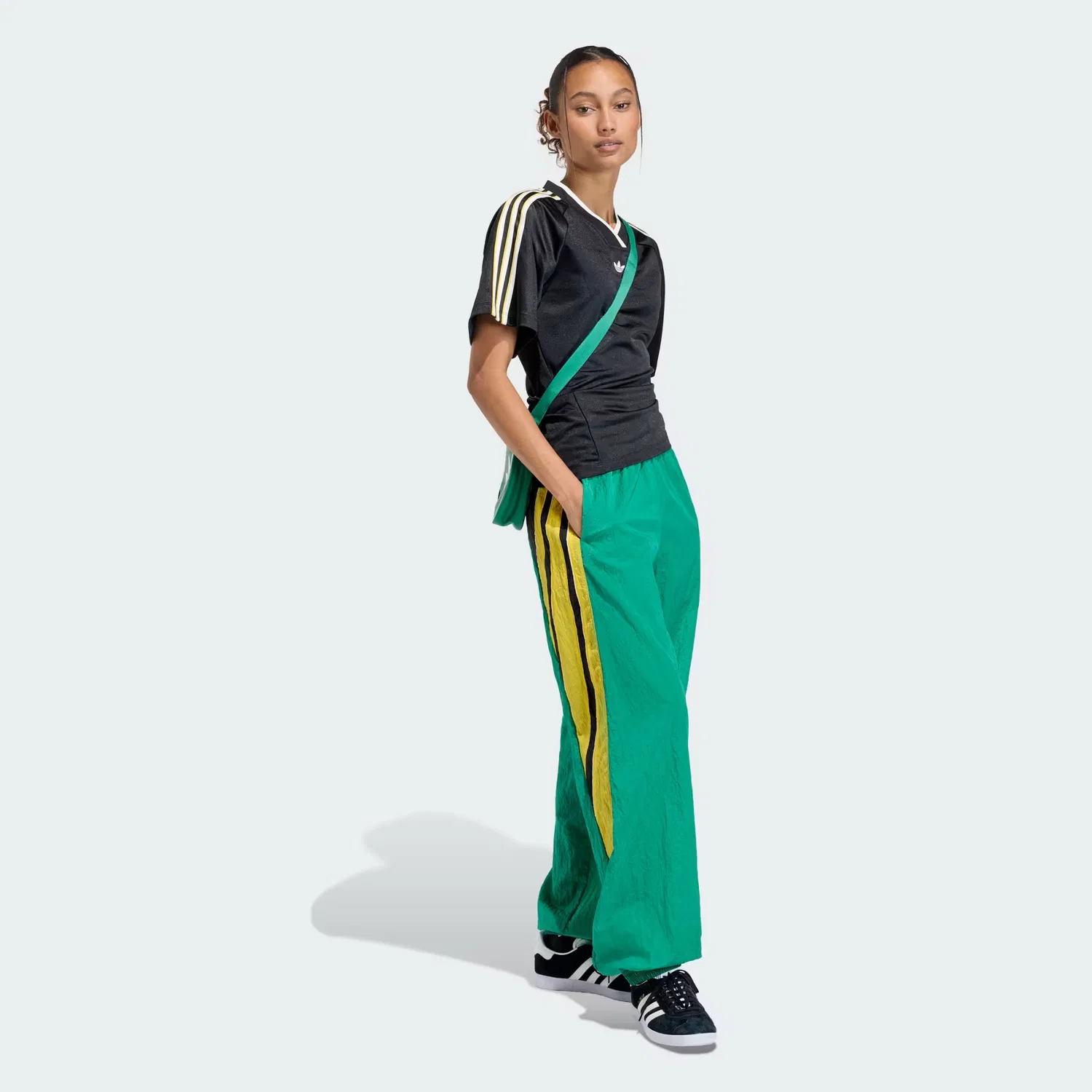 Женское футбольное джерси с драпировкой Rouched Football Jersey Adidas Originals, черный — фото 4