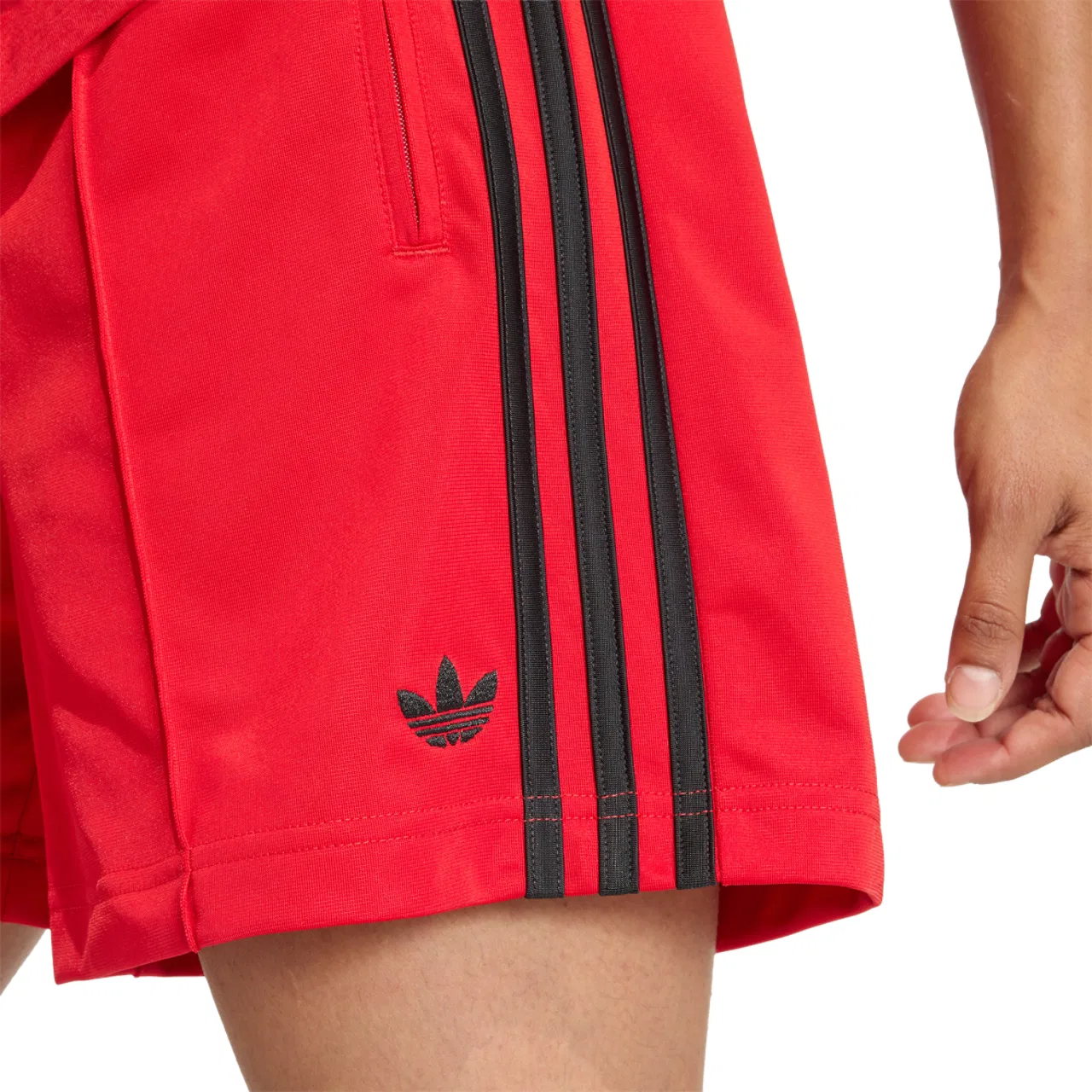Шорты для женщин FB Adidas, цвет Black/Better Scarlet — фото 4