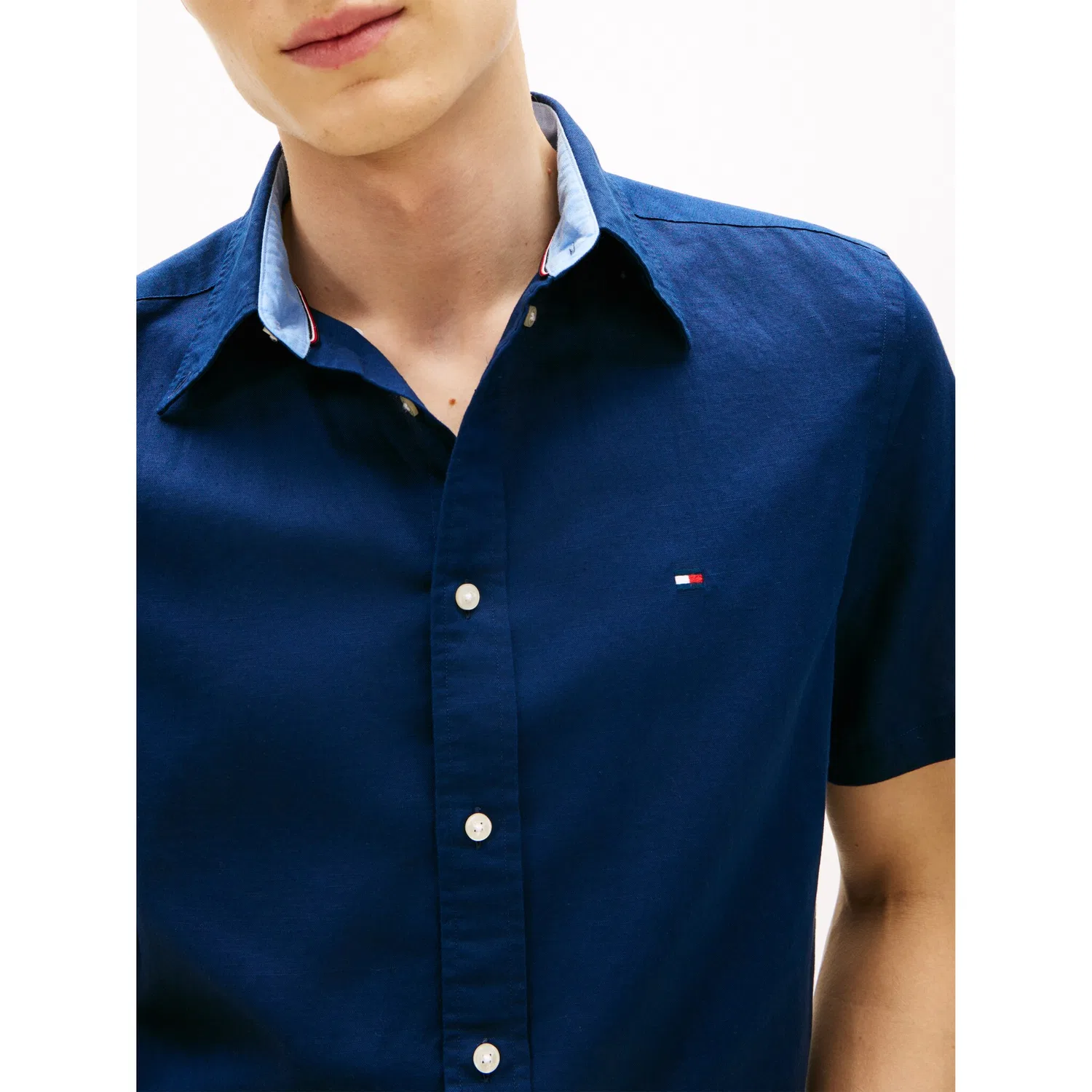 Мужская рубашка с коротким рукавом из смесовой ткани Tommy Hilfiger, Carbon Navy — фото 2