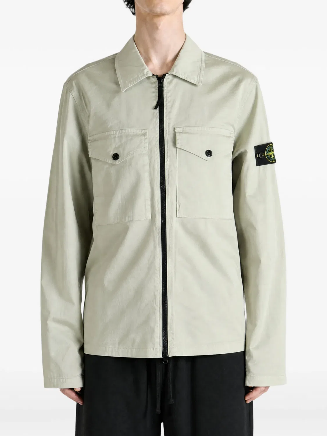 Атласная рубашка 1200010 из органического хлопка Stone Island, нейтральные цвета — фото 2