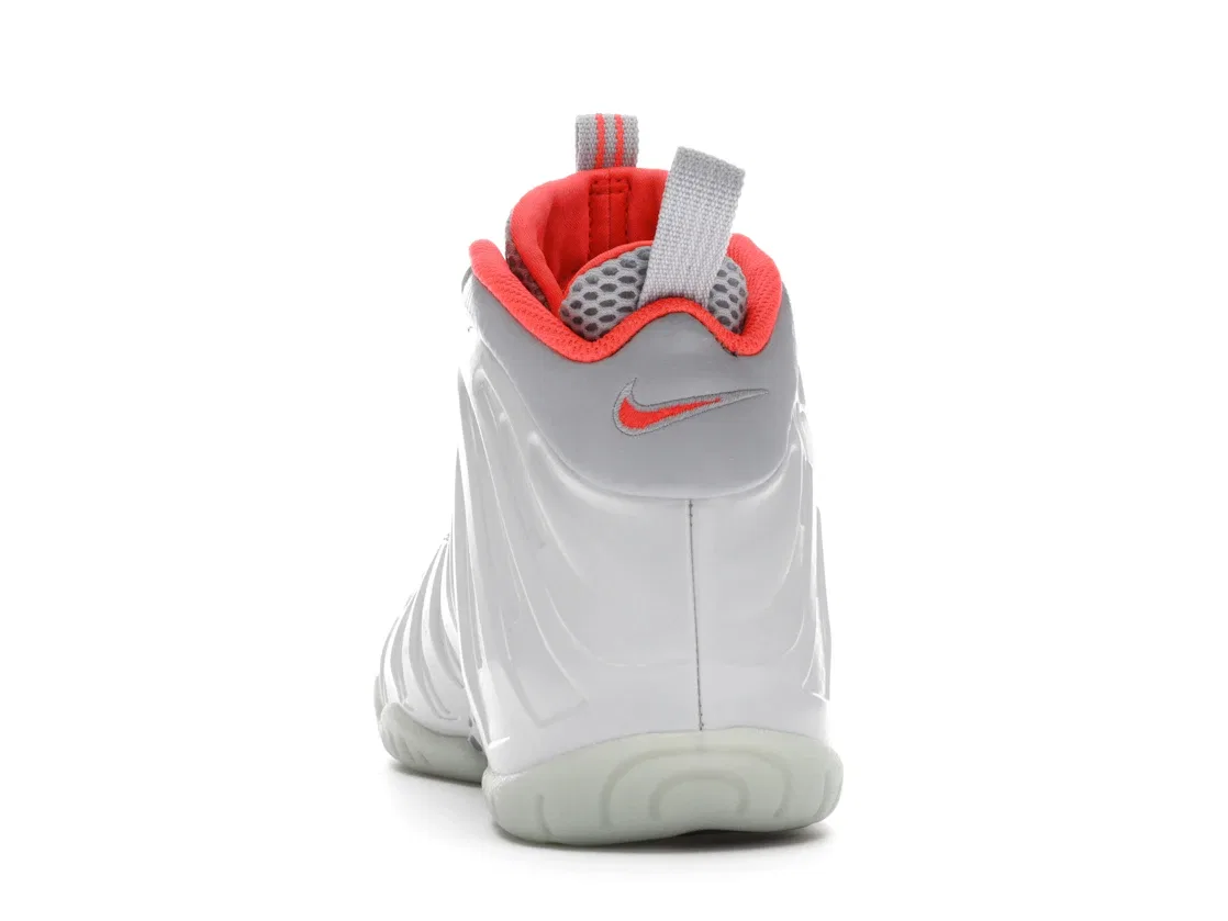 Детские кроссовки Lifestyle Nike Air Foamposite Pro, Pure Platinum Pure Platinum Wolf Grey Bright Crimson — фото 4