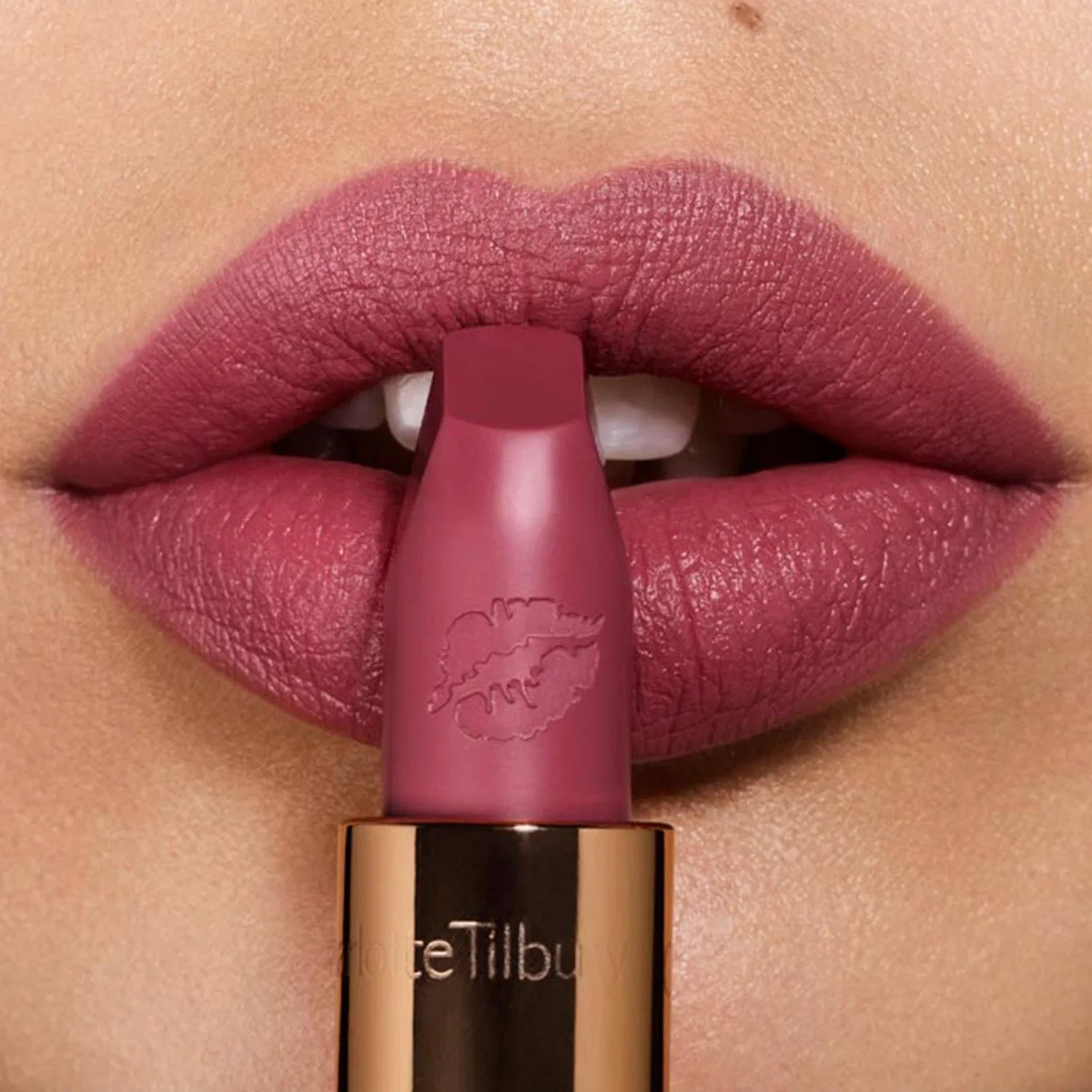 Помада Hot Lips с увлажняющей формулой Charlotte Tilbury, Secret Salma — фото 2