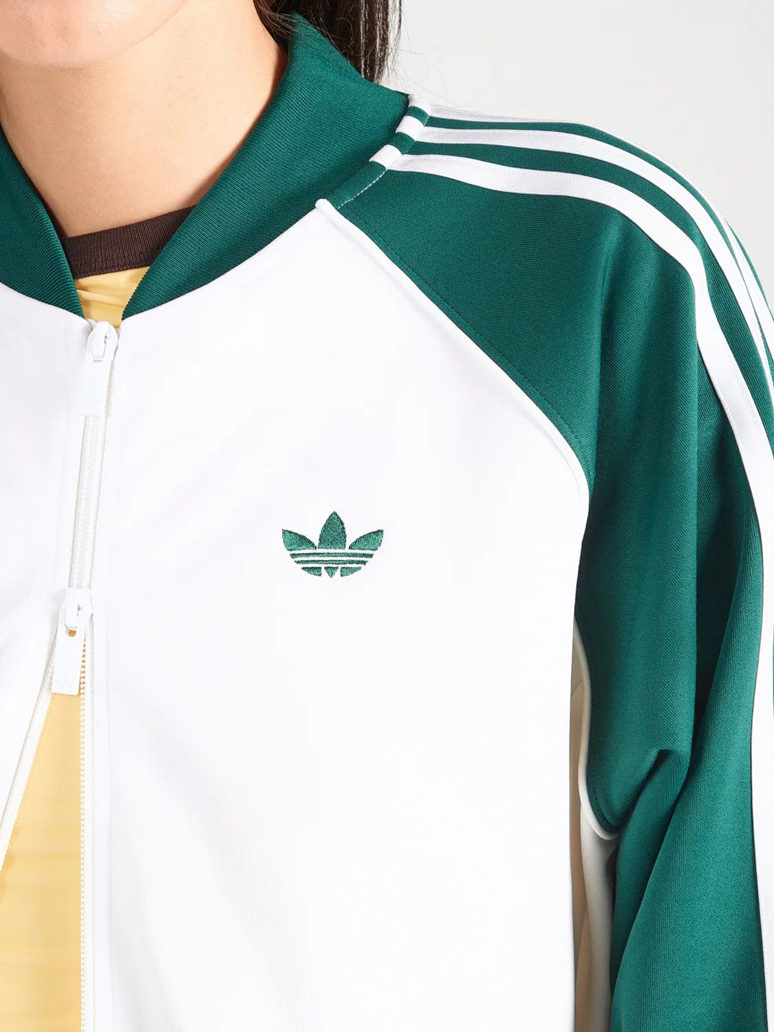 Худи на молнии Adidas Originals белого цвета — фото 2