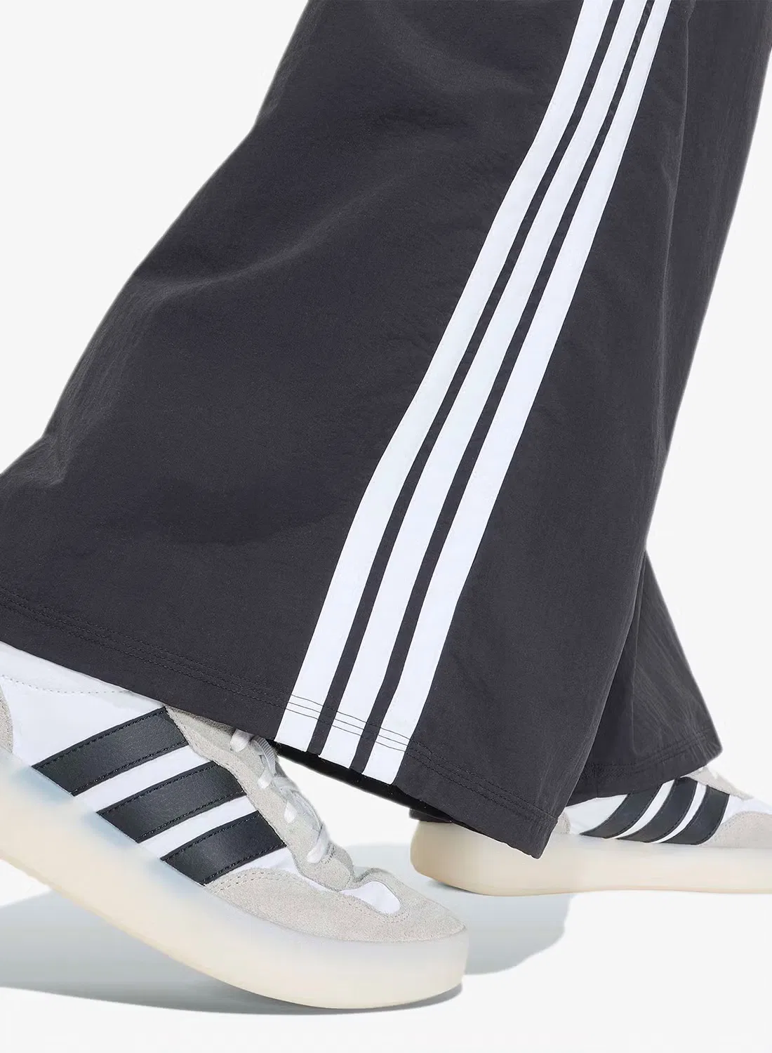 Штаны свободного кроя с кулиской 3-Strpes iconic woven Adidas, черный — фото 4