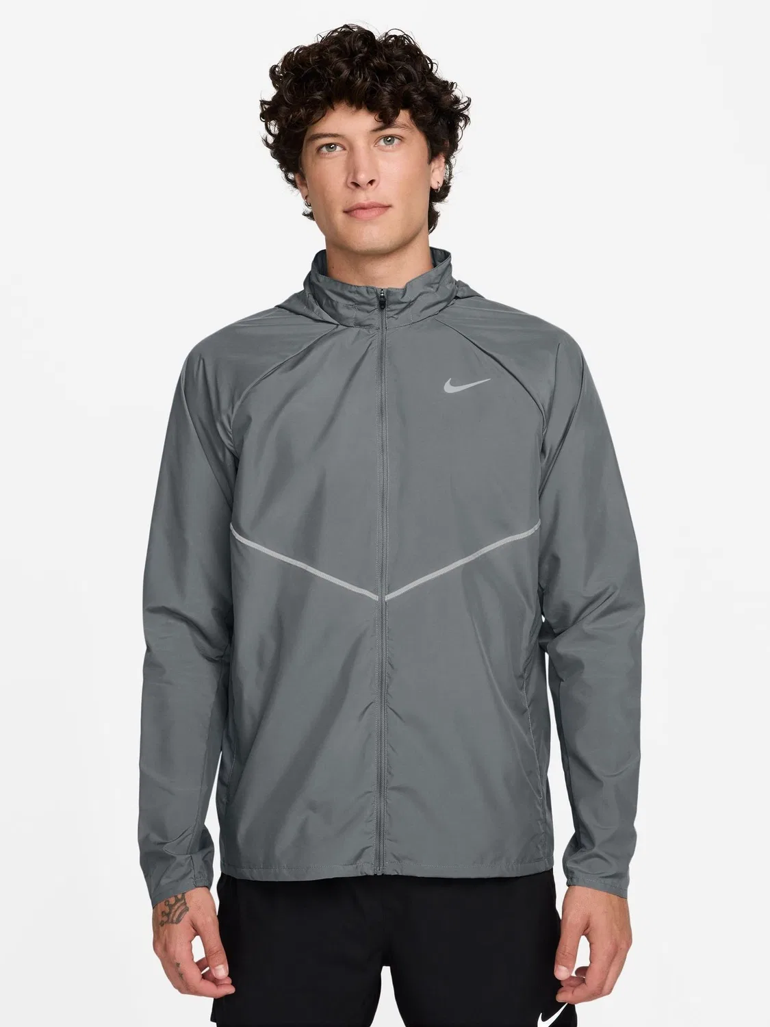 Беговая куртка Nike Smoke Grey Miler UV Repel — фото 2