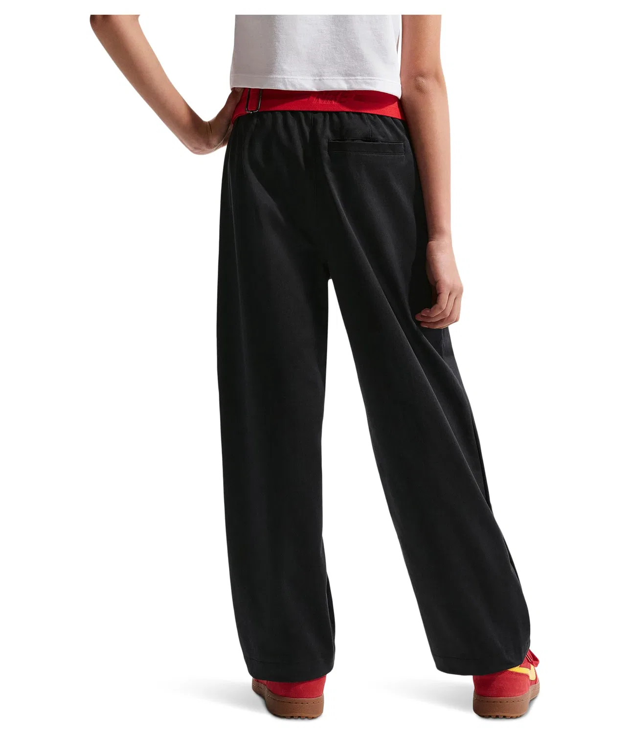 Тканые повседневные брюки Sportswear Club (для маленьких и больших детей) Nike Kids, Black/White — фото 2