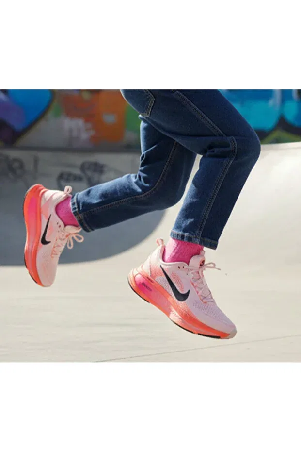 Детские кроссовки для девочек с принтом Vomero 18 Nike, Multicolor